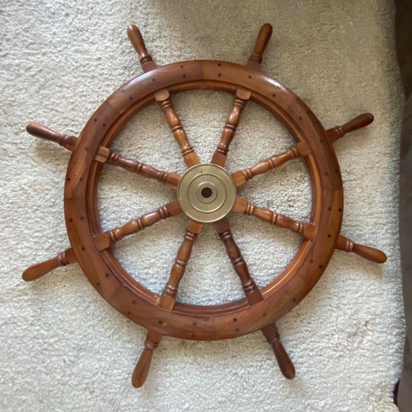 Antique Yacht Steering Wheel ⛵️ - Picture 2 of 4